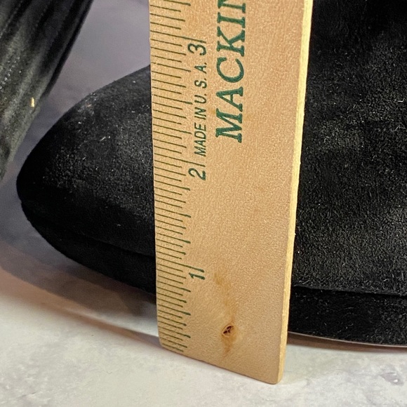 Louis Vuitton Suede Knee High Ridge Accent Heeled Boots 38.5 - Picture 7 of 11